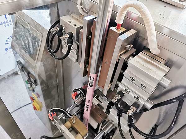 夹拉式的圆角粉末欲漫涩下载